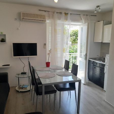 Apartment Roky Хвар Екстериор снимка
