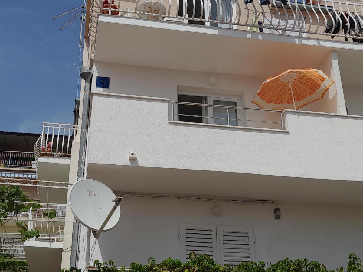 Apartment Roky Хвар Екстериор снимка