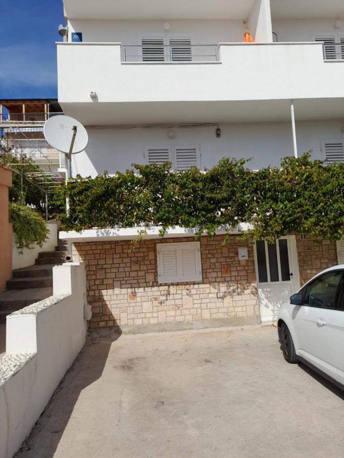 Apartment Roky Хвар Екстериор снимка