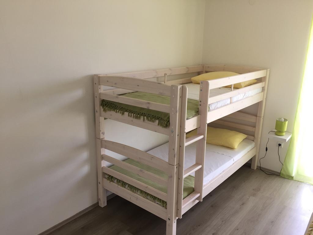 Apartment Roky Хвар Екстериор снимка