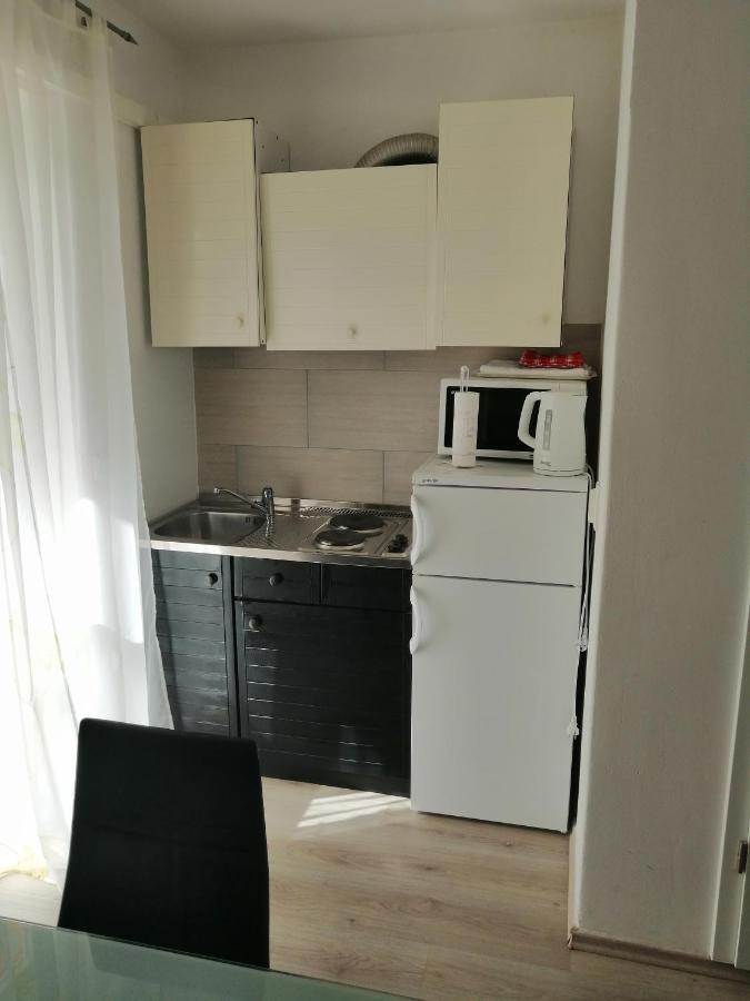 Apartment Roky Хвар Екстериор снимка